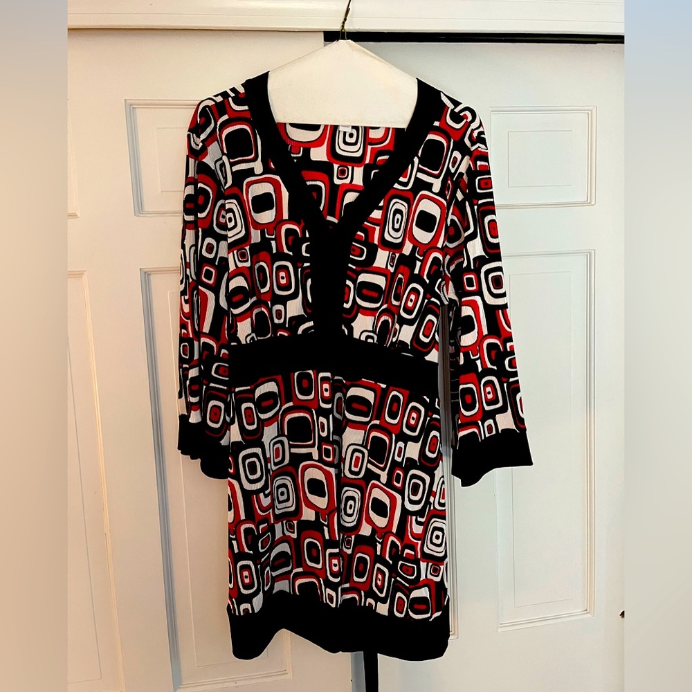 Dressbarn Red, Black, and White tunic top. 2X size